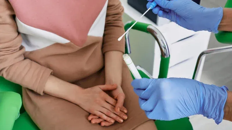 Bộ 39 hình ảnh rỉ ối giúp mẹ bầu nhận biết chuẩn xác