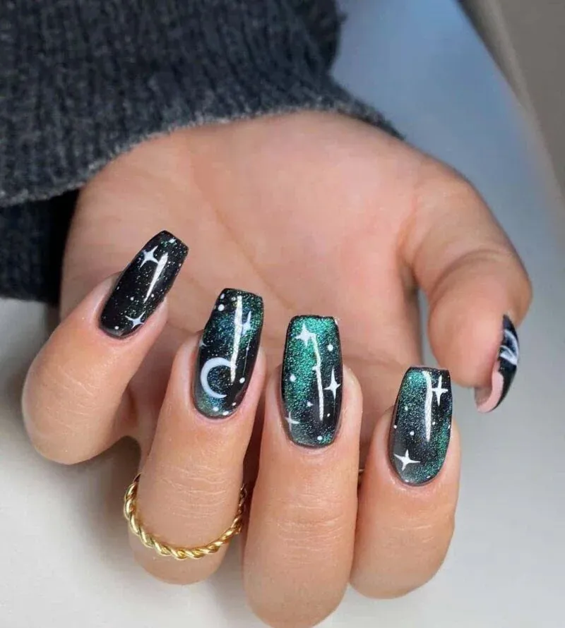 Nail mắt mèo: Bí mật đằng sau hiệu ứng kim loại đầy mê hoặc